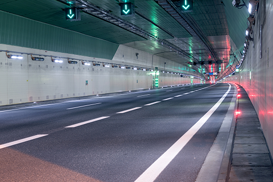 Systèmes de contrôle de tunnels autoroutiers